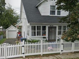 42 Denver St, Springfield, MA 01109