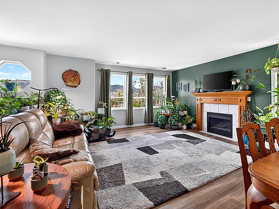 2nd image of 2781 Skeena Dr