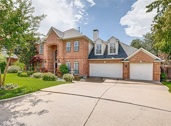 3rd image of 2205 Tiffany Cir