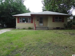 733 W Spruce St, Junction City, KS 66441