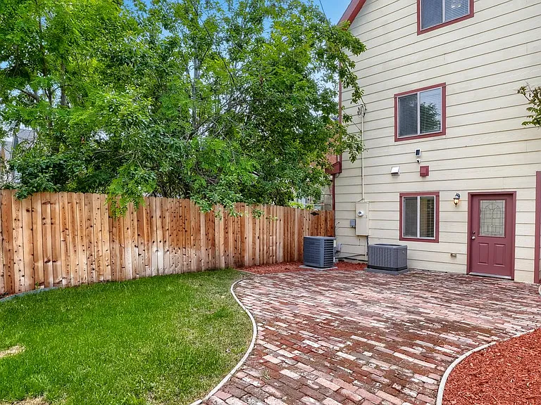 2250 N Washington St — Photo 26