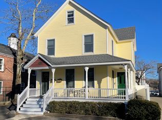 21 Grove St #2A, Darien, CT 06820