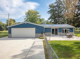 310 N Olive St, Osceola, IN 46561