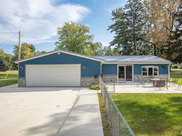 310 N Olive St, Osceola, IN 46561