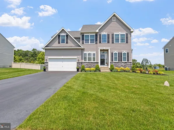 112 Lois Ln, Hammonton, NJ 08037