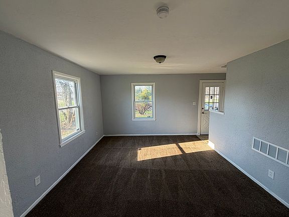 2nd image of 857-863 N Central Dr