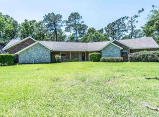 2341 Huey Dr, Orange, TX 77632