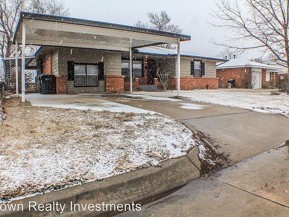 3rd image of 1645 NE 47th St