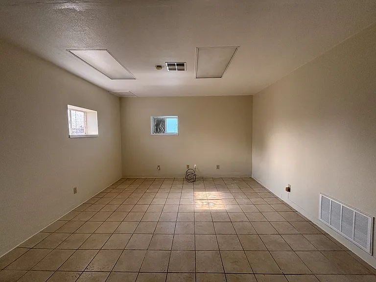 3200 Sierra St #1 — Photo 8