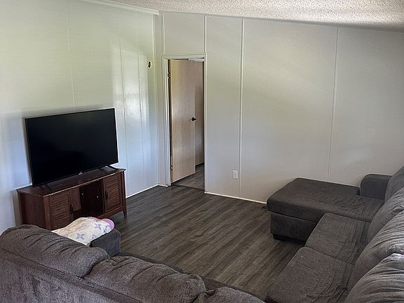3rd image of 17441 Dreamers Ln