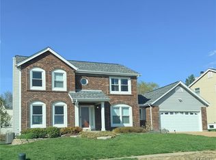 2715 Storm Lake Dr, Saint Louis, MO 63129