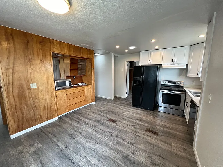 Bremerton Duplex — Photo 9
