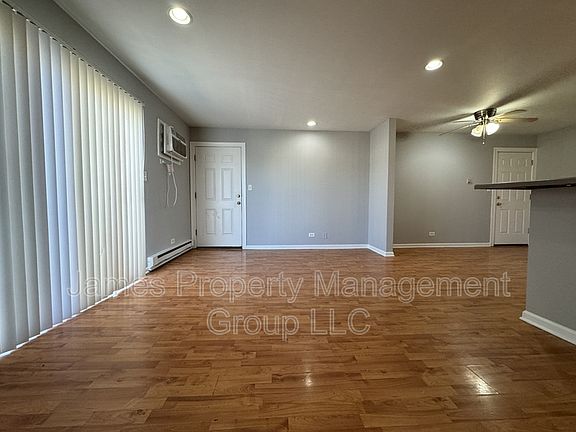4th image of 2407 Randall Ln #3B