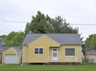 208 W Spring St, Princeville, IL 61559