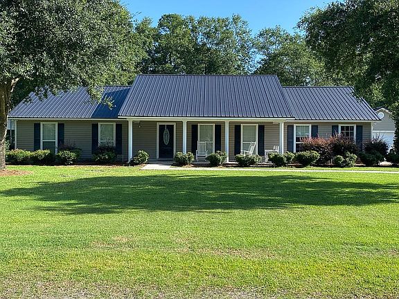 3rd image of 7441 Blair Cir