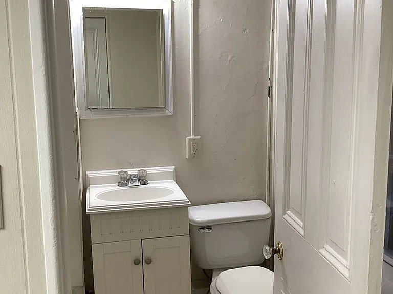 149 S Main St — Photo 10