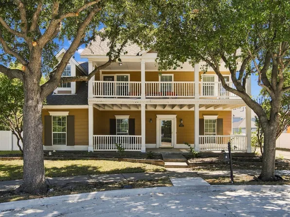 1140 Wenk Ct, Aubrey, TX 76227