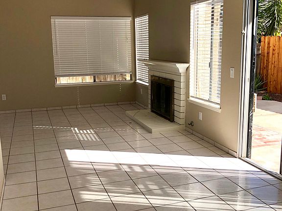 5th image of 2621 Brush Creek Pl