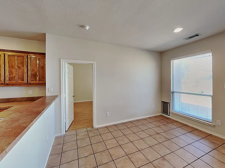 5800 Pearl Oyster Ln — Photo 9