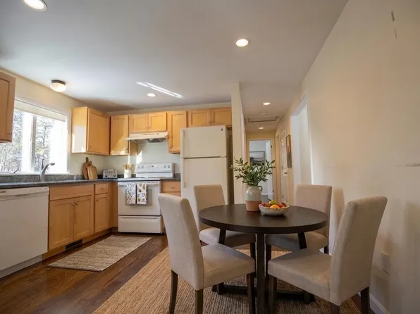 15 Briarwood Close, Harwich, MA 02645