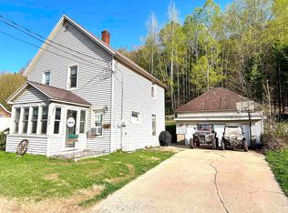 562 Jasper St, Ishpeming, MI 49849