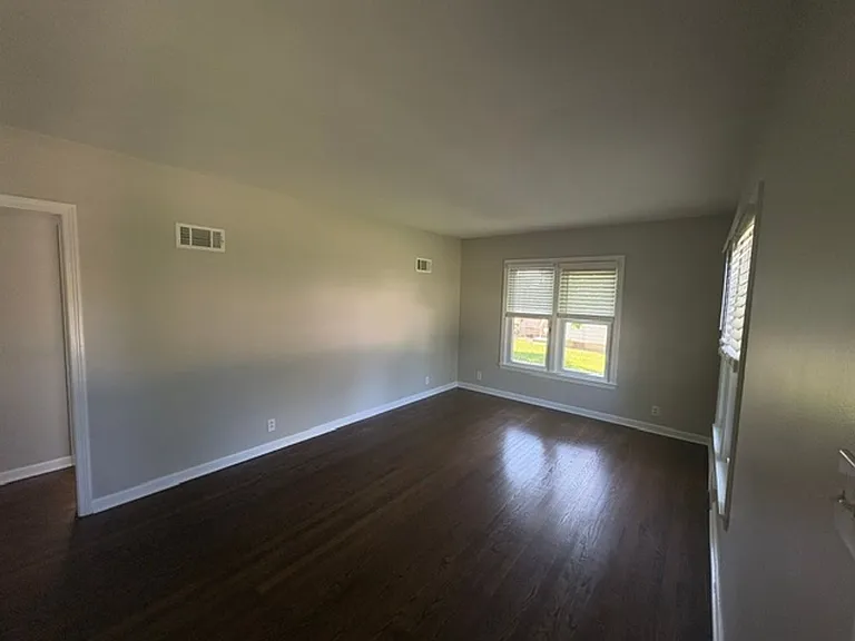 406 N Armstrong St — Photo 15