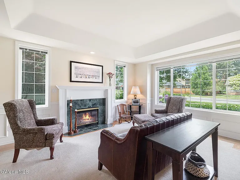 4950 E Frazier Dr — Photo 18