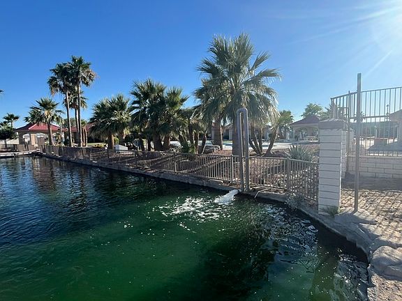 5th image of 2042 E Lago Grande Bay