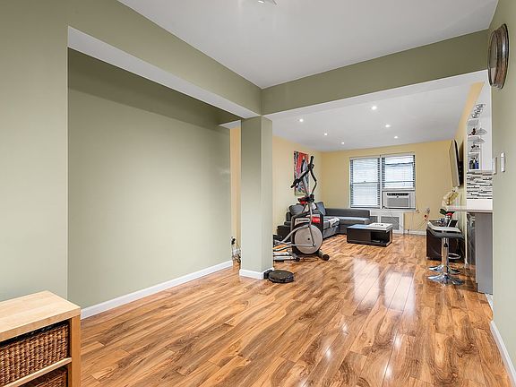 4th image of 8375 Woodhaven Blvd APT 1N