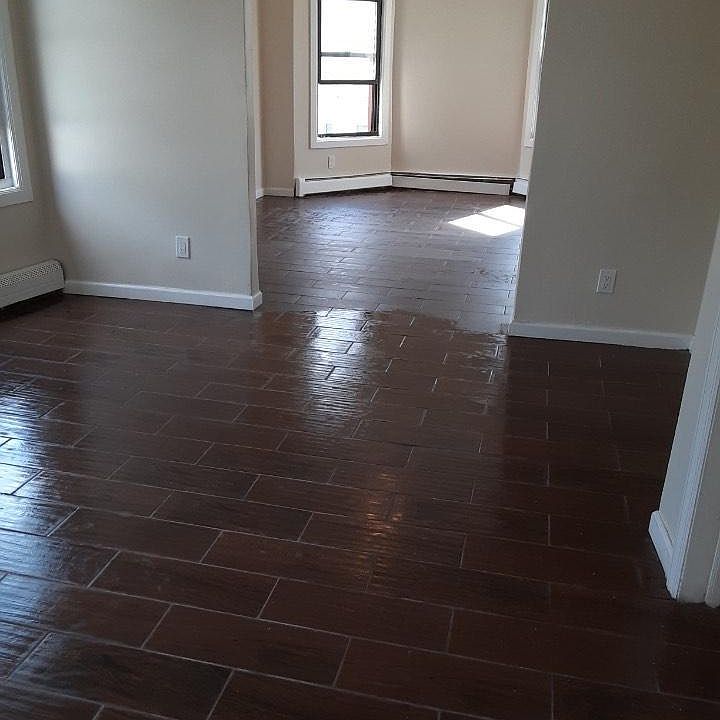 1st image of 86 Eaton Pl