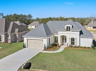 1104 Safflower Ct, Madisonville, LA 70447