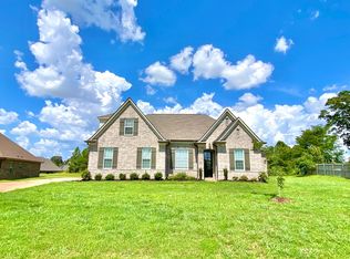 4422 Shinault Ln, Olive Branch, MS 38654