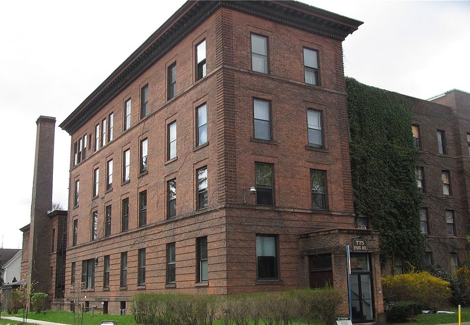 1st image of 775 Park Ave