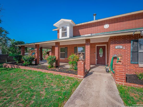310 East St, Comfort, TX 78013