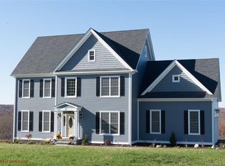 8 Partridge Ct, East Lyme, CT 06333