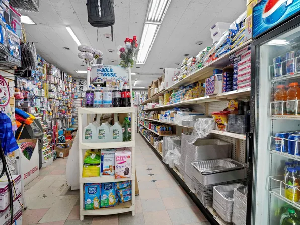 67-03 Myrtle Avenue image 15 of 36