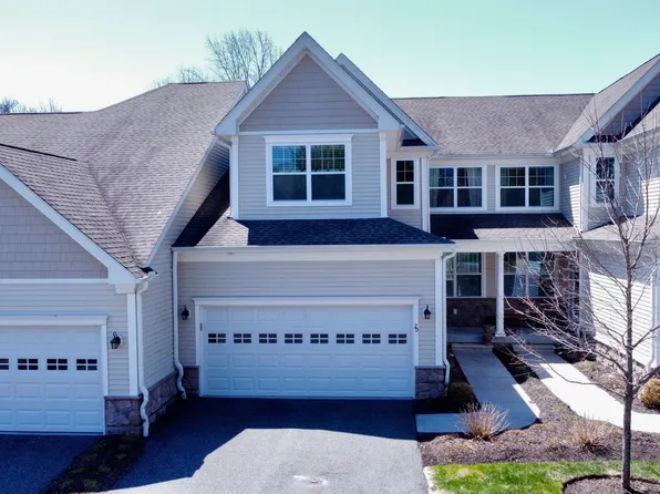 29 Winding Trail #29, Middlebury, CT 06762