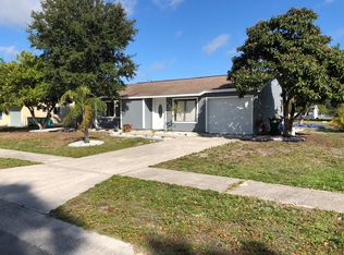 5870 Spearman Cir, North Port, FL 34287