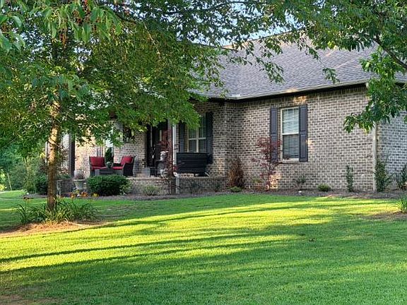 4th image of 158 Daniel Dr