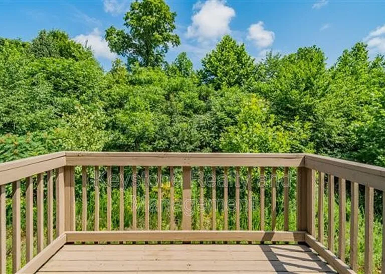 1721 Thistlewood Dr #C — Photo 12