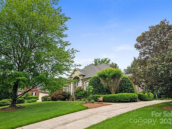 2nd image of 3420 Maryhurst Ln