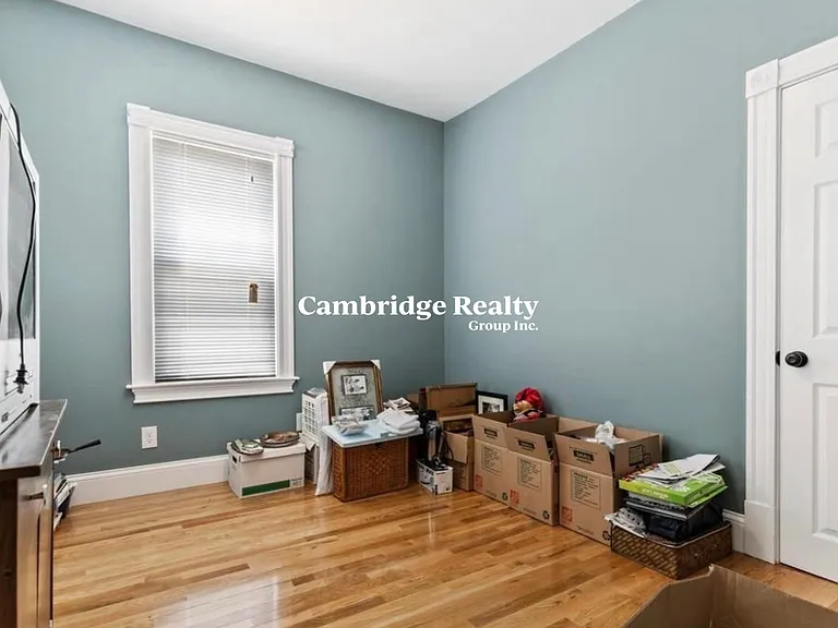 52 Valley St #1 — Photo 8