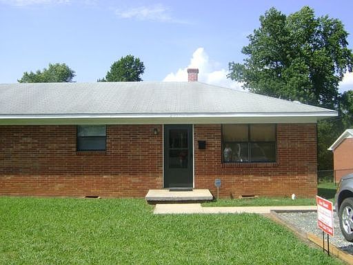 2nd image of 201-203 Dillard St