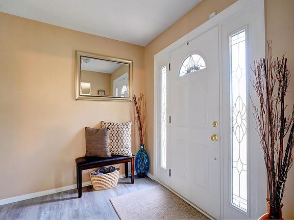 2nd image of 921 Smiley Ave