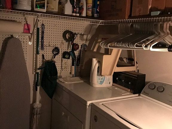 4th image of 216 Westminster Ct Unit A