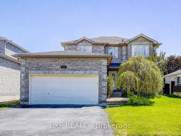 121 Tunbridge Rd, Barrie, ON L4M 6T1