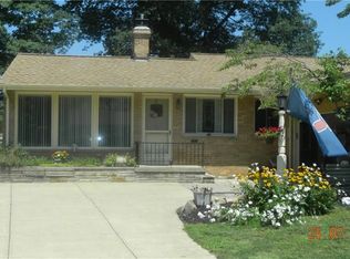 20360 Glendale Dr, Rocky River, OH 44116