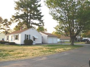 72 Alfred Cir, Agawam, MA 01001