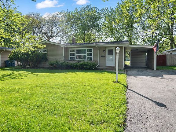 3rd image of 548 Iroquois Dr