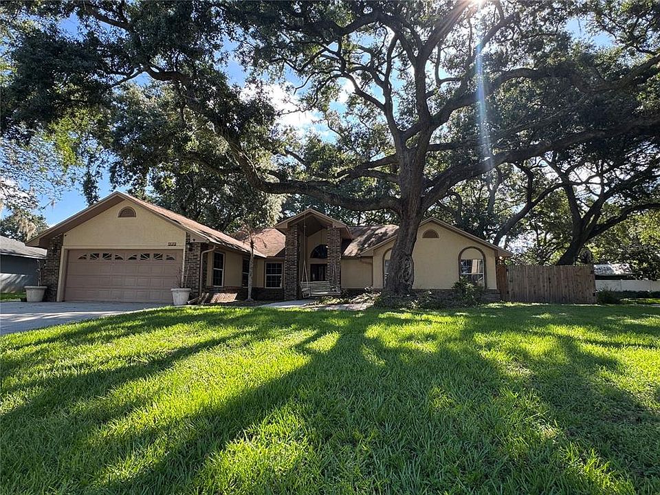 1st image of 915 HEATHERBROOK DRIVE